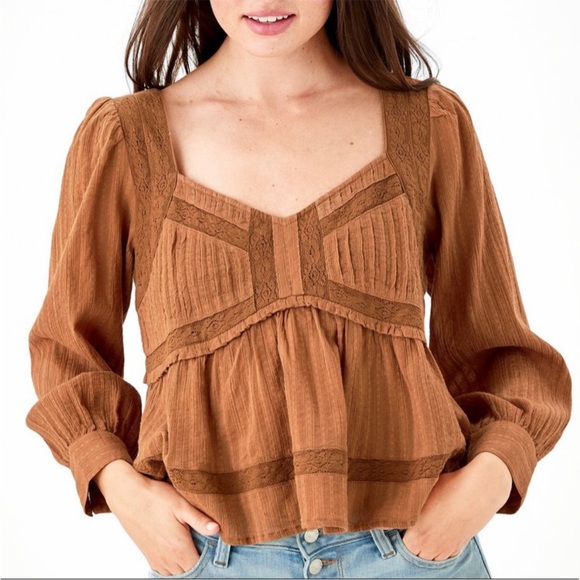 American Eagle Outfitters Tops - American Eagle Brown Boho Slightly Cropped Puff Sleeve Lace Blouse Size S NWT
